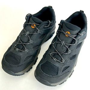 Merrrell Moab Kids Hikers , Black , US 4 , Big Kids , Gently used ..
